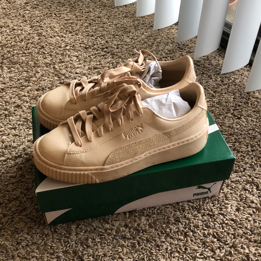 Puma Women’s Basket Platform Patent Sneakers in Frappe US7
